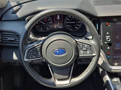 Used 2025 Subaru Outback Premium AWD/4WD image 23