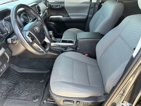 Used 2021 Toyota Tacoma SR5 image 11