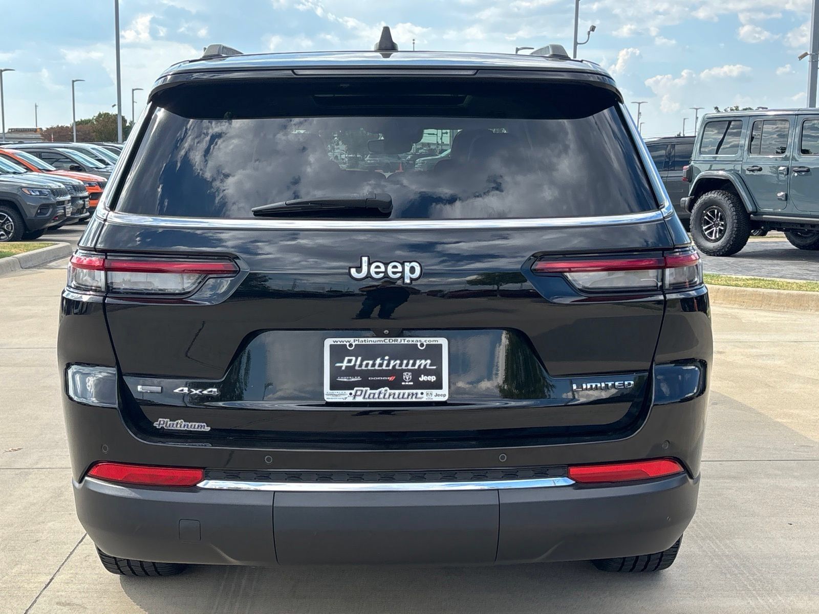 Used 2021 Jeep Grand Cherokee L Limited w/ Trailer Tow Group (B) AWD/4WD image 4