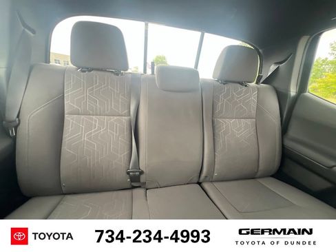 Used 2018 Toyota Tacoma TRD Sport AWD/4WD image 23