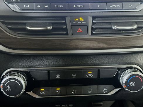 Used 2024 Nissan Altima 2.5 SV image 22