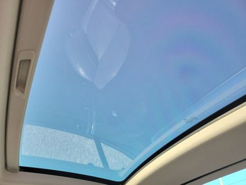 Used 2017 Mercedes-Benz SL 550 w/ Driver Assistance Package image 30