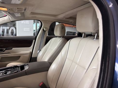 Used 2014 Jaguar XJ L Portfolio RWD image 7