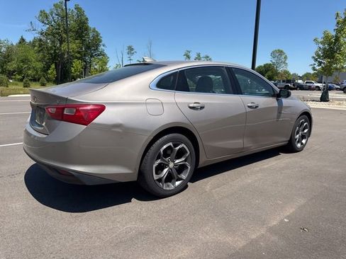Used 2023 Chevrolet Malibu LT w/ Driver Confidence Package FWD image 5