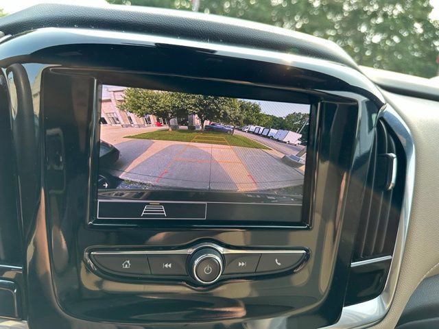 Used 2023 Chevrolet Traverse LS w/ Safety Package FWD image 16