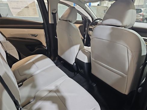 New 2026 Hyundai Tucson SE image 11