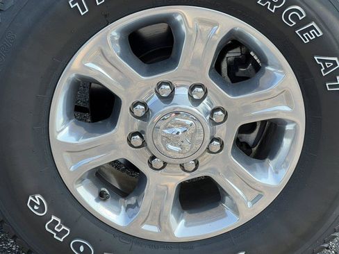 Used 2024 RAM 2500 Big Horn AWD/4WD image 10