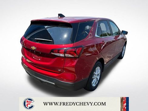 Used 2024 Chevrolet Equinox LT w/ LPO, Floor Liner Package FWD image 5