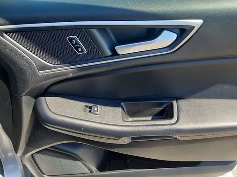 Certified 2022 Ford Edge SEL w/ Convenience Package AWD/4WD image 35