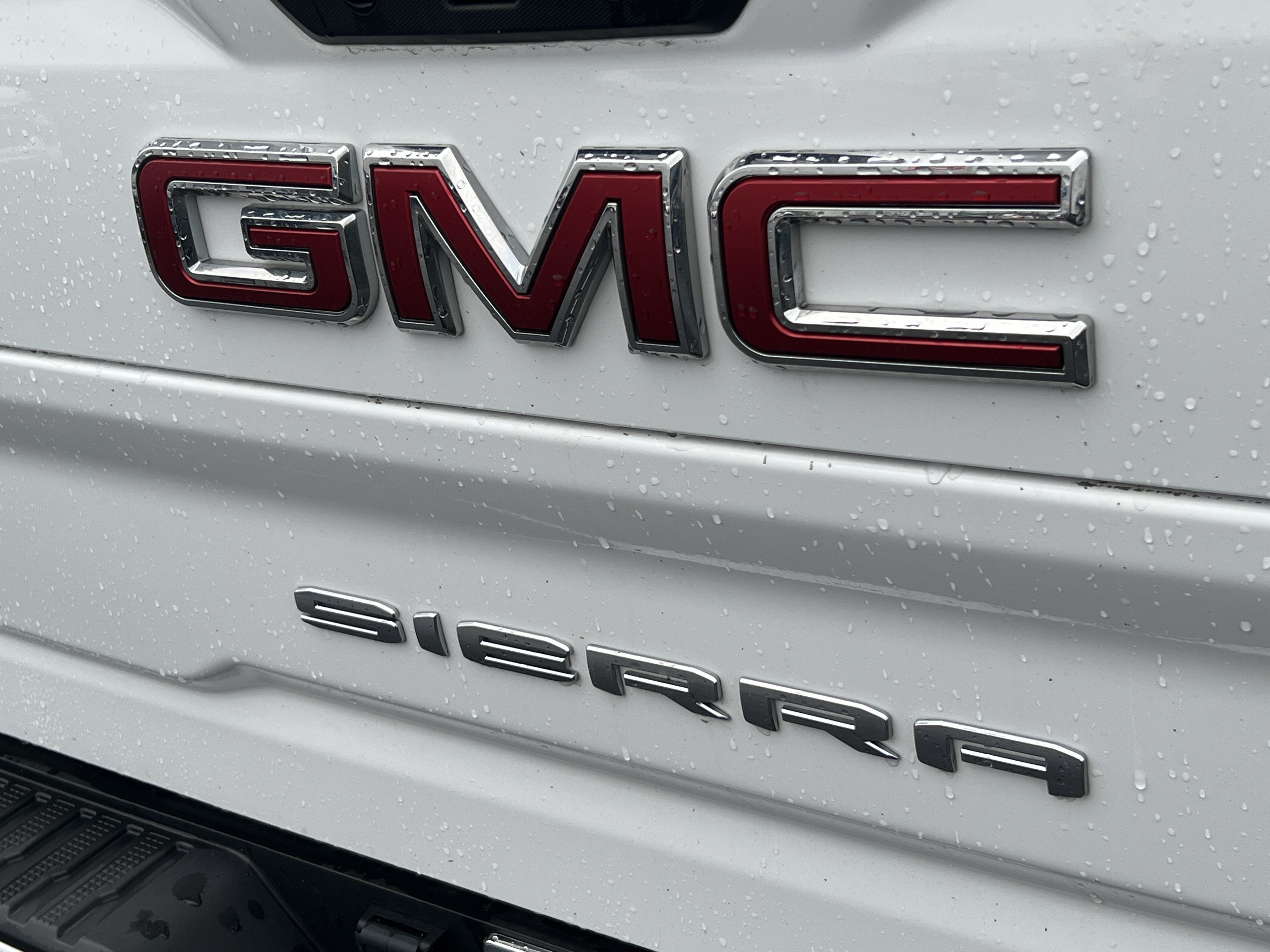 Used 2024 GMC Sierra 3500 AT4 w/ AT4 Premium Plus Package AWD/4WD image 8