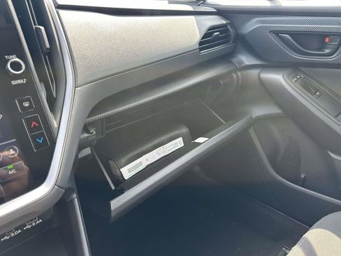 Certified 2025 Subaru Crosstrek 2.0i Premium image 17