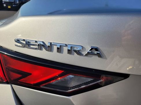 Used 2023 Nissan Sentra SV image 10