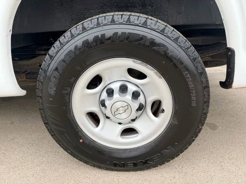 Used 2019 Chevrolet Express 2500 w/ Driver Convenience Package image 14