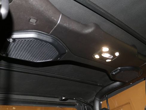 Used 2019 Jeep Wrangler Rubicon image 65