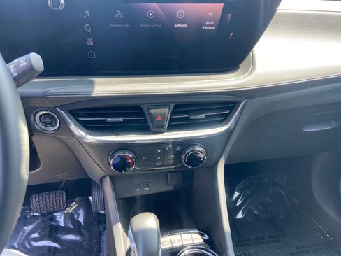 Used 2025 Buick Encore GX Preferred image 18
