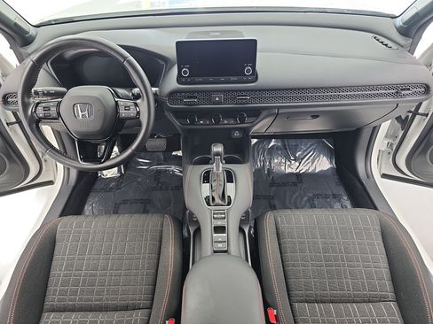 Used 2025 Honda HR-V Sport image 9