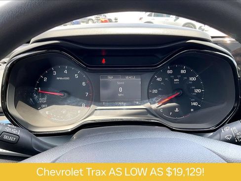 Used 2024 Chevrolet Trax LS w/ LS Convenience Package FWD image 20