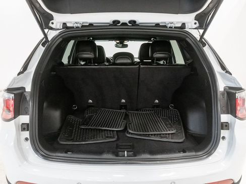 Certified 2025 Jeep Compass Trailhawk w/ Trailer Tow Group AWD/4WD image 33
