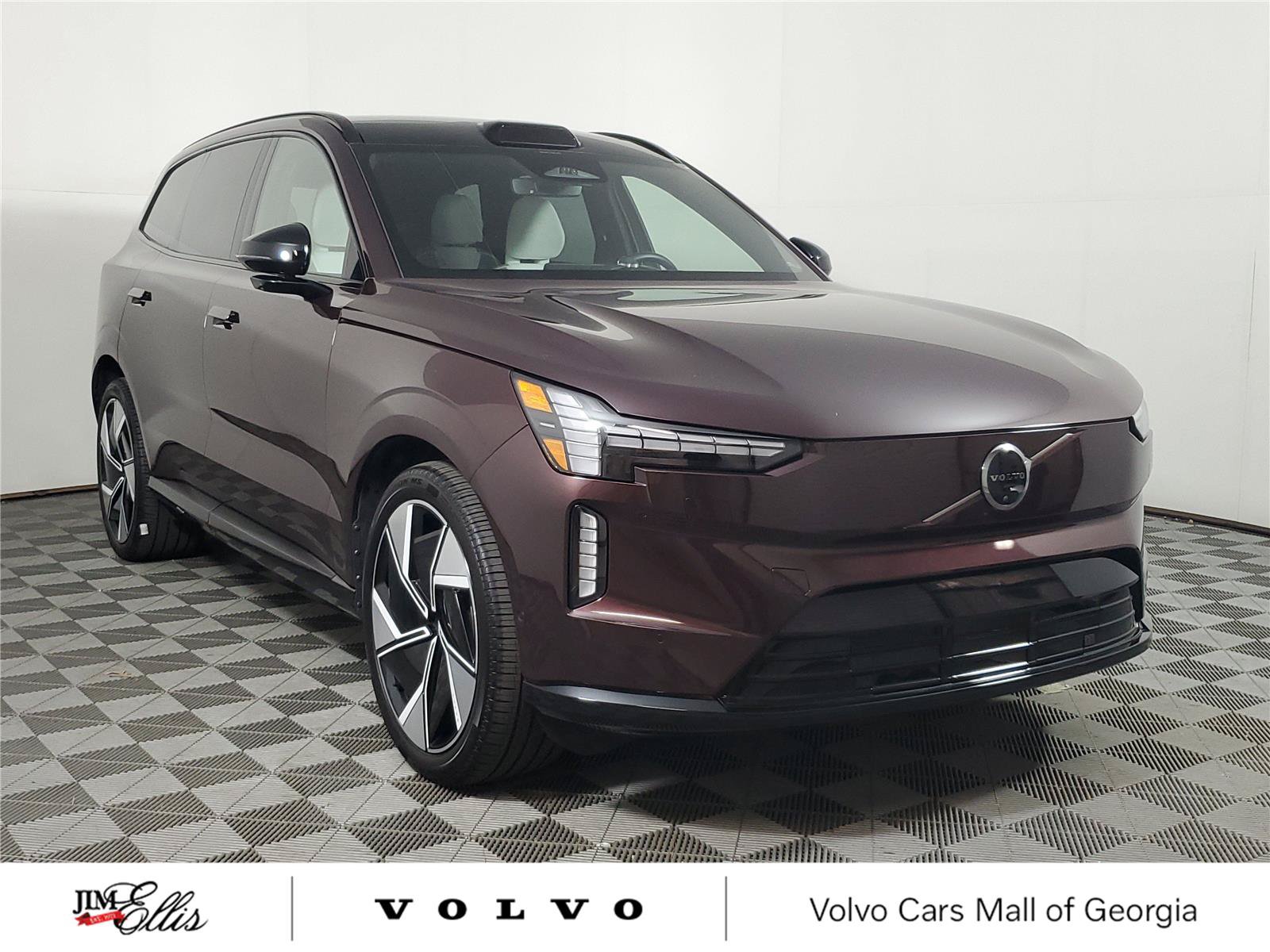 Certified 2025 Volvo EX90 Ultra AWD/4WD image 1