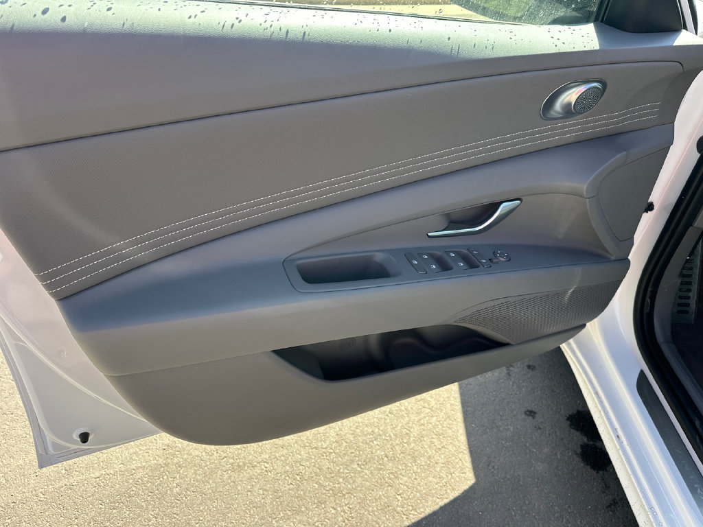 Certified 2026 Hyundai Elantra Sport FWD image 10