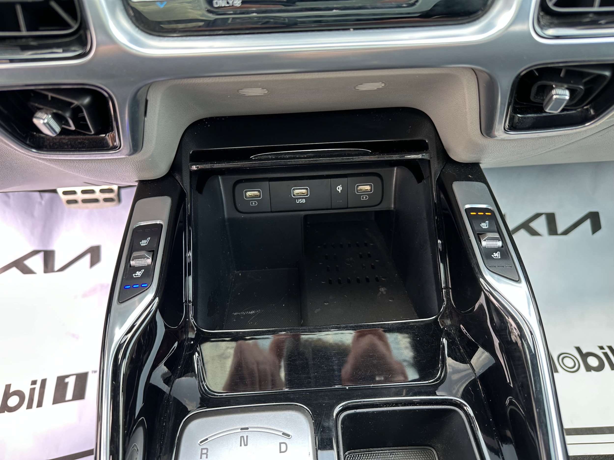 Used 2023 Kia Sorento SX Prestige w/ Panoramic Sunroof Package AWD/4WD image 37