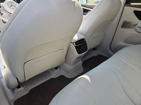 Used 2023 Mercedes-Benz EQE 350+ SUV w/ Exclusive Trim Package image 18