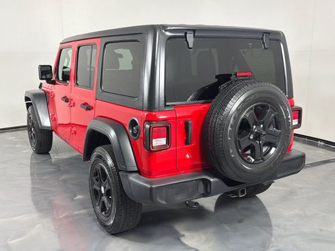 Used 2018 Jeep Wrangler Unlimited Sport S AWD/4WD image 6