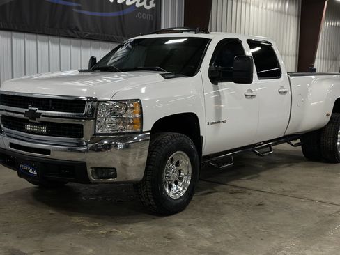 Used 2009 Chevrolet Silverado 3500 LTZ w/ LTZ Plus Package image 29