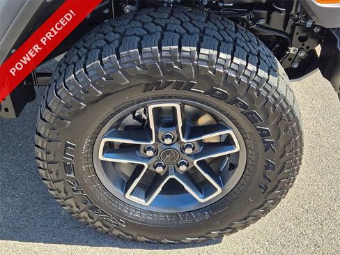 Certified 2024 Jeep Gladiator Mojave image 8