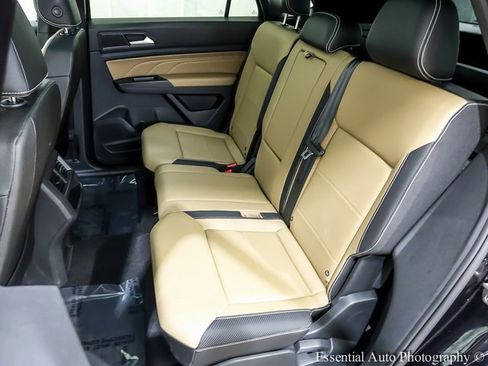 Used 2021 Volkswagen Atlas Cross Sport SEL w/ Cross Sport MDO Package image 11