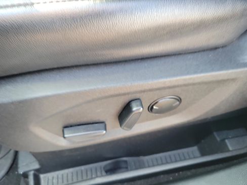 Used 2023 Ford Edge Titanium image 17