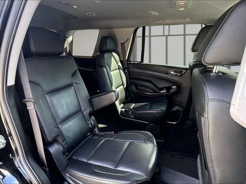 Used 2020 GMC Yukon SLT w/ Graphite Performance Edition AWD/4WD image 28