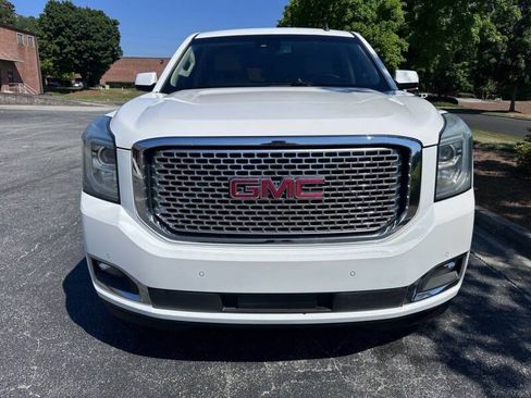 Used 2015 GMC Yukon Denali w/ Touring Package AWD/4WD image 3