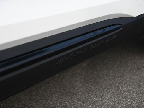 New 2026 Ford Explorer ST-Line image 6