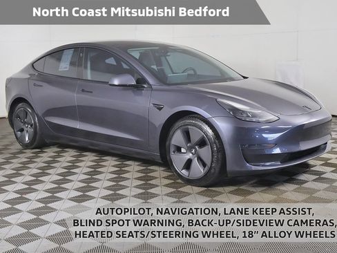Used 2021 Tesla Model 3 Standard Range Plus RWD image 1
