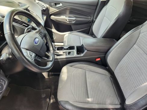 Used 2019 Ford Escape SE FWD image 13