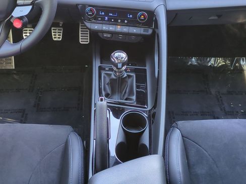 Certified 2024 Hyundai Elantra N image 18