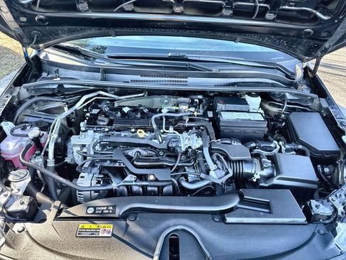 Used 2024 Toyota Corolla LE image 33