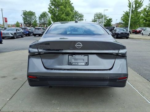 New 2026 Nissan Sentra SV w/ SV Convenience Package FWD image 7