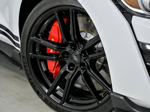 Used 2021 Ford Mustang Shelby GT500 w/ Technology Package image 4