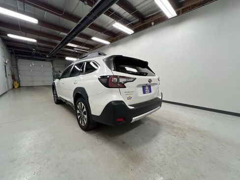 Used 2025 Subaru Outback Limited w/ Popular Package #2 image 6