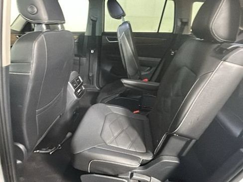 Used 2024 Volkswagen Atlas SE AWD/4WD image 26