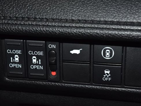 Used 2024 Honda Odyssey EX-L image 18