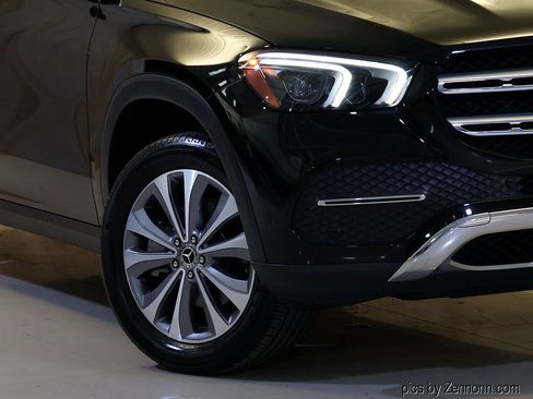 Used 2021 Mercedes-Benz GLE 350 4MATIC image 3
