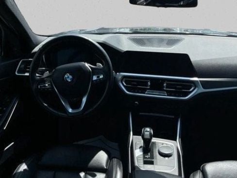 Used 2021 BMW 330i Sedan w/ Premium Package RWD image 15
