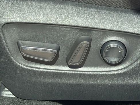 Used 2024 Toyota RAV4 XLE FWD image 28