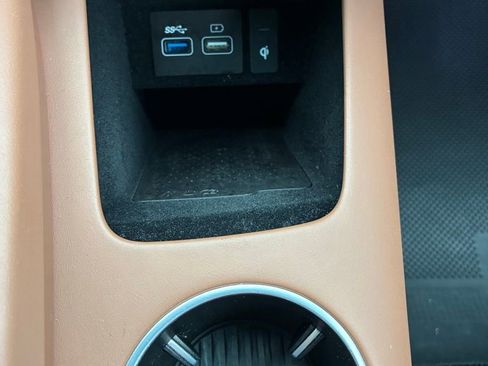 Used 2023 Genesis GV70 2.5T w/ Advanced Package image 37