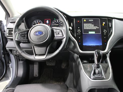 Used 2024 Subaru Outback Premium AWD/4WD image 2