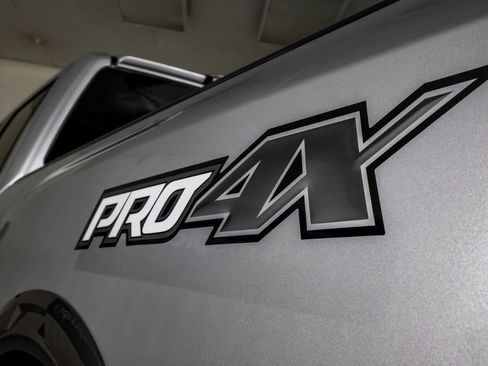 Used 2019 Nissan Titan PRO-4X image 44