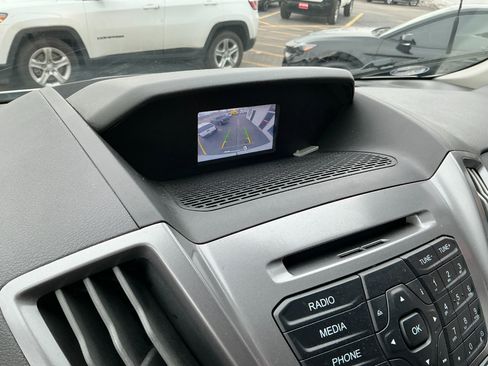 Used 2019 Ford Transit 150 XLT image 16